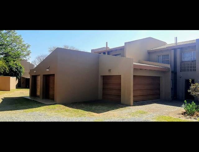 3 BEDROOM TOWNHOUSE FOR SALE IN BIRCH ACRES